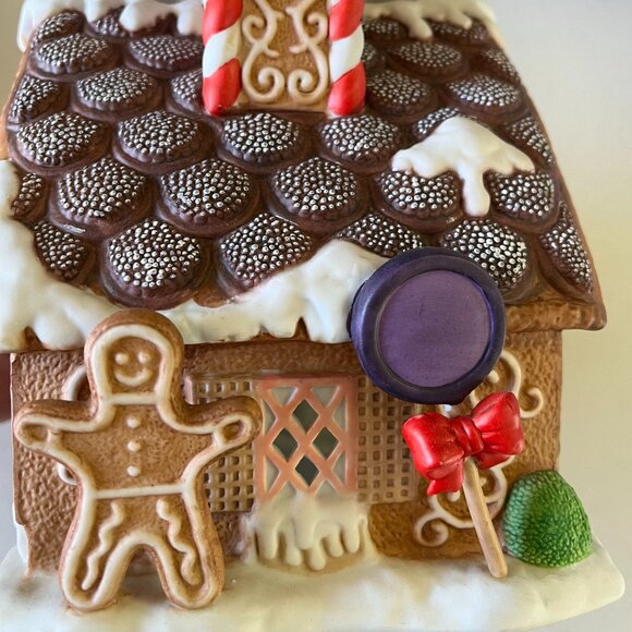 PartyLite Gingerbread House Holiday Decoration - Picture 4 of 6